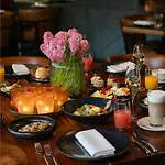 Grand Hyatt Hotel 5*