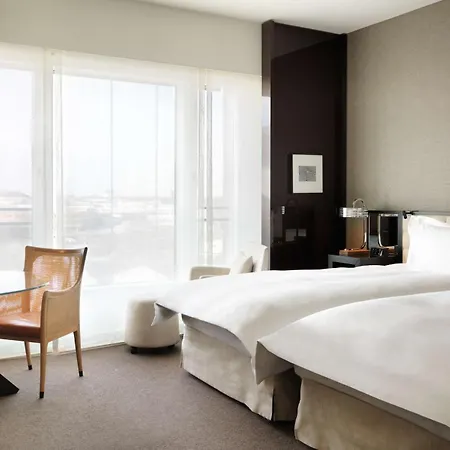 Grand Hyatt Hotel