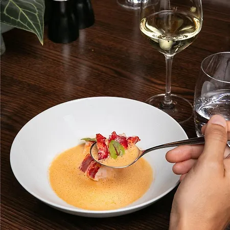 Grand Hyatt Ξενοδοχείο 5*